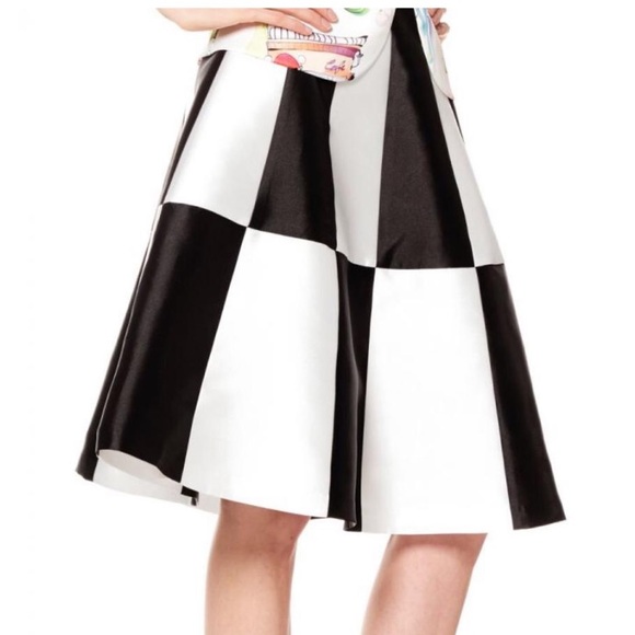 🏷️Gracia Block Seam Detailed Skirt🏷️ - Picture 2 of 2